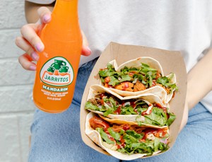 Tacos and a mandarin Jarritos from Yumbii. Photo courtesy of Yumbii.
